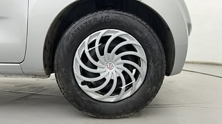 Used 2017 Datsun Redi-GO [2015-2019] T(O) 0.8L Limited Edition Petrol Manual tyres RIGHT FRONT TYRE RIM VIEW