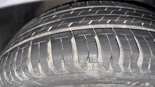 Used 2018 Maruti Suzuki Baleno Alpha AT Petrol Petrol Automatic tyres RIGHT FRONT TYRE TREAD VIEW