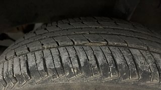 Used 2018 Renault Kwid RXL Anniversary Edition Petrol Manual tyres LEFT REAR TYRE TREAD VIEW