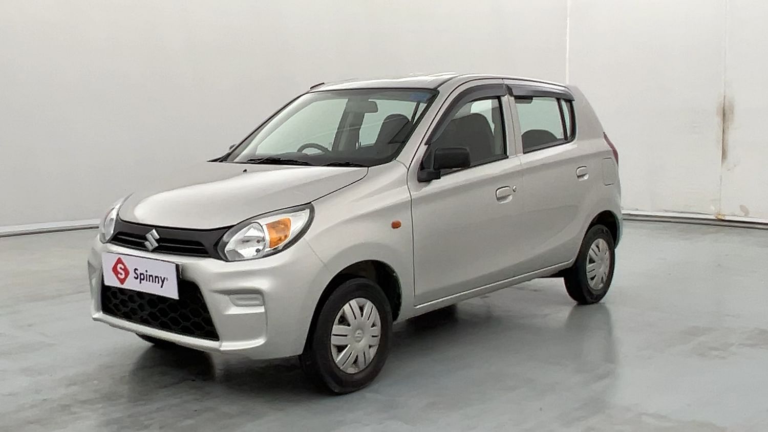 LEFT FRONT CORNER VIEW