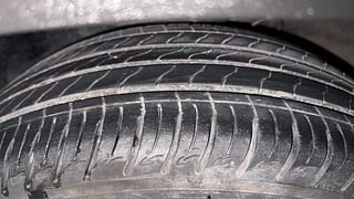 Used 2022 Hyundai Venue SX 1.0  Turbo Petrol Manual tyres LEFT FRONT TYRE TREAD VIEW