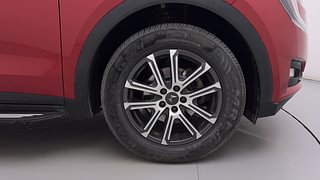 Used 2022 Mahindra XUV700 AX 7 Diesel MT 7 STR Diesel Manual tyres RIGHT FRONT TYRE RIM VIEW