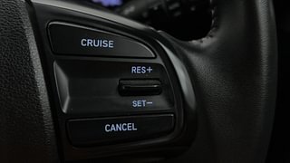 Used 2022 Hyundai Venue SX 1.0  Turbo Petrol Manual top_features Cruise control