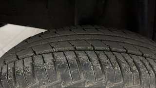 Used 2018 Renault Kwid RXL Anniversary Edition Petrol Manual tyres RIGHT REAR TYRE TREAD VIEW