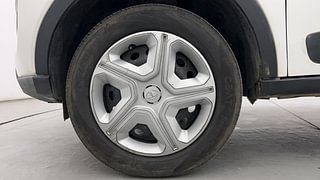 Used 2022 Tata Nexon XMA Plus (S) Petrol Automatic tyres LEFT FRONT TYRE RIM VIEW