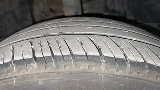 Used 2022 Tata Nexon XMA Plus (S) Petrol Automatic tyres RIGHT FRONT TYRE TREAD VIEW