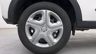 Used 2022 Tata Nexon XMA Plus (S) Petrol Automatic tyres RIGHT REAR TYRE RIM VIEW