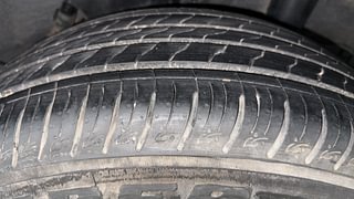 Used 2022 Hyundai Venue SX 1.0  Turbo Petrol Manual tyres LEFT REAR TYRE TREAD VIEW