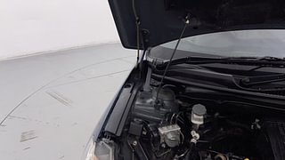 Used 2017 Maruti Suzuki Ciaz Alpha 1.4 MT Petrol Manual engine ENGINE RIGHT SIDE HINGE & APRON VIEW