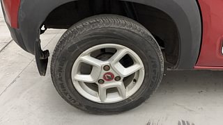 Used 2018 Renault Kwid RXL Anniversary Edition Petrol Manual tyres RIGHT REAR TYRE RIM VIEW
