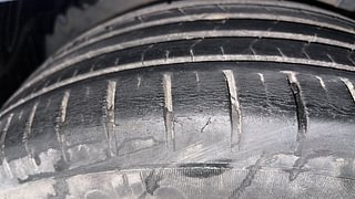 Used 2017 Maruti Suzuki Ciaz Alpha 1.4 MT Petrol Manual tyres LEFT FRONT TYRE TREAD VIEW