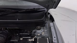 Used 2022 Hyundai Venue SX 1.0  Turbo Petrol Manual engine ENGINE LEFT SIDE HINGE & APRON VIEW