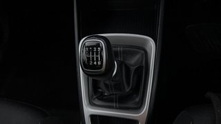 Used 2022 Hyundai Venue SX 1.0  Turbo Petrol Manual interior GEAR  KNOB VIEW