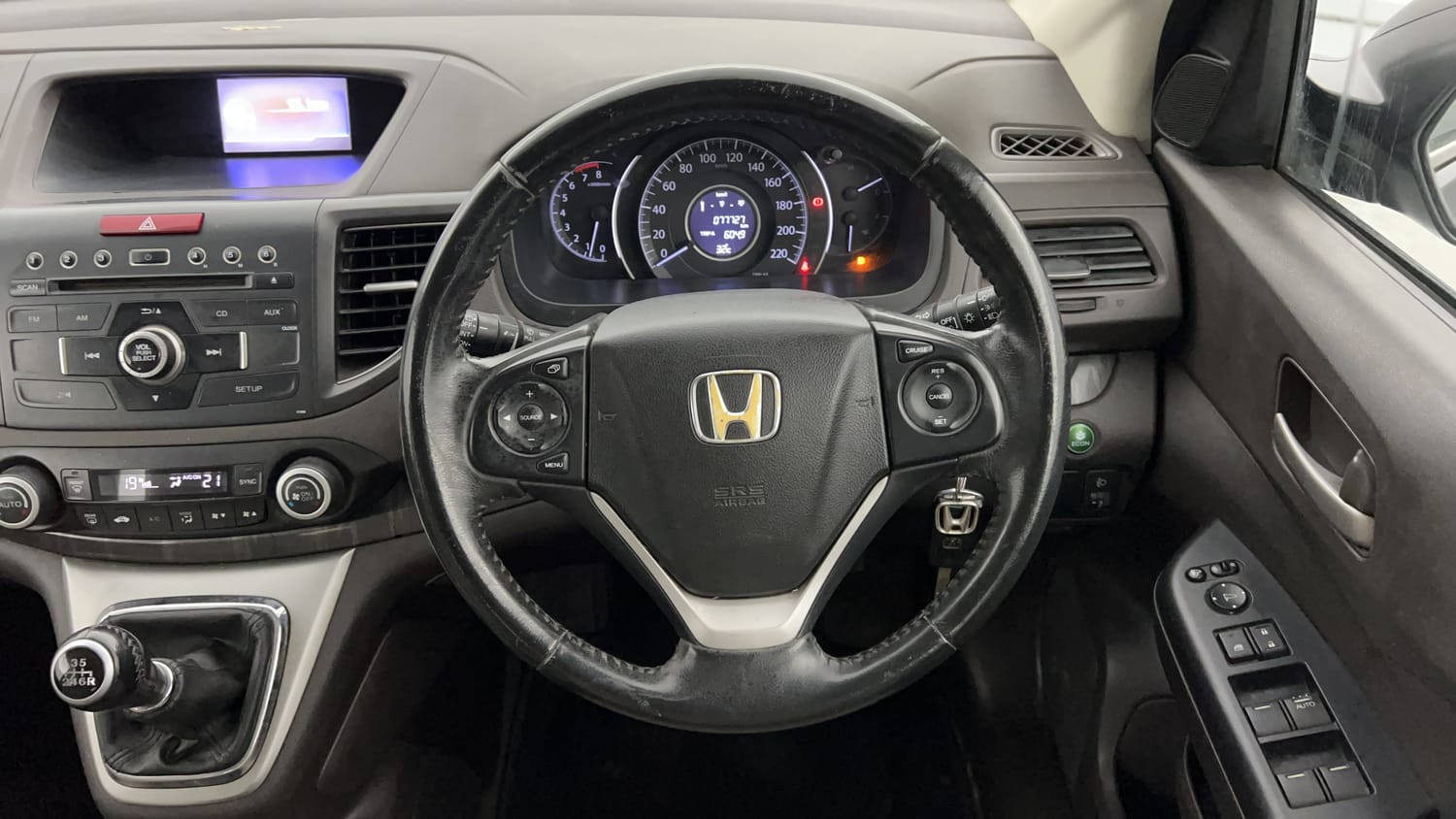 New Honda CR-V interior STEERING VIEW