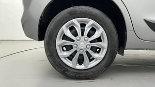 Used 2022 Maruti Suzuki Baleno Delta Petrol Manual tyres RIGHT REAR TYRE RIM VIEW