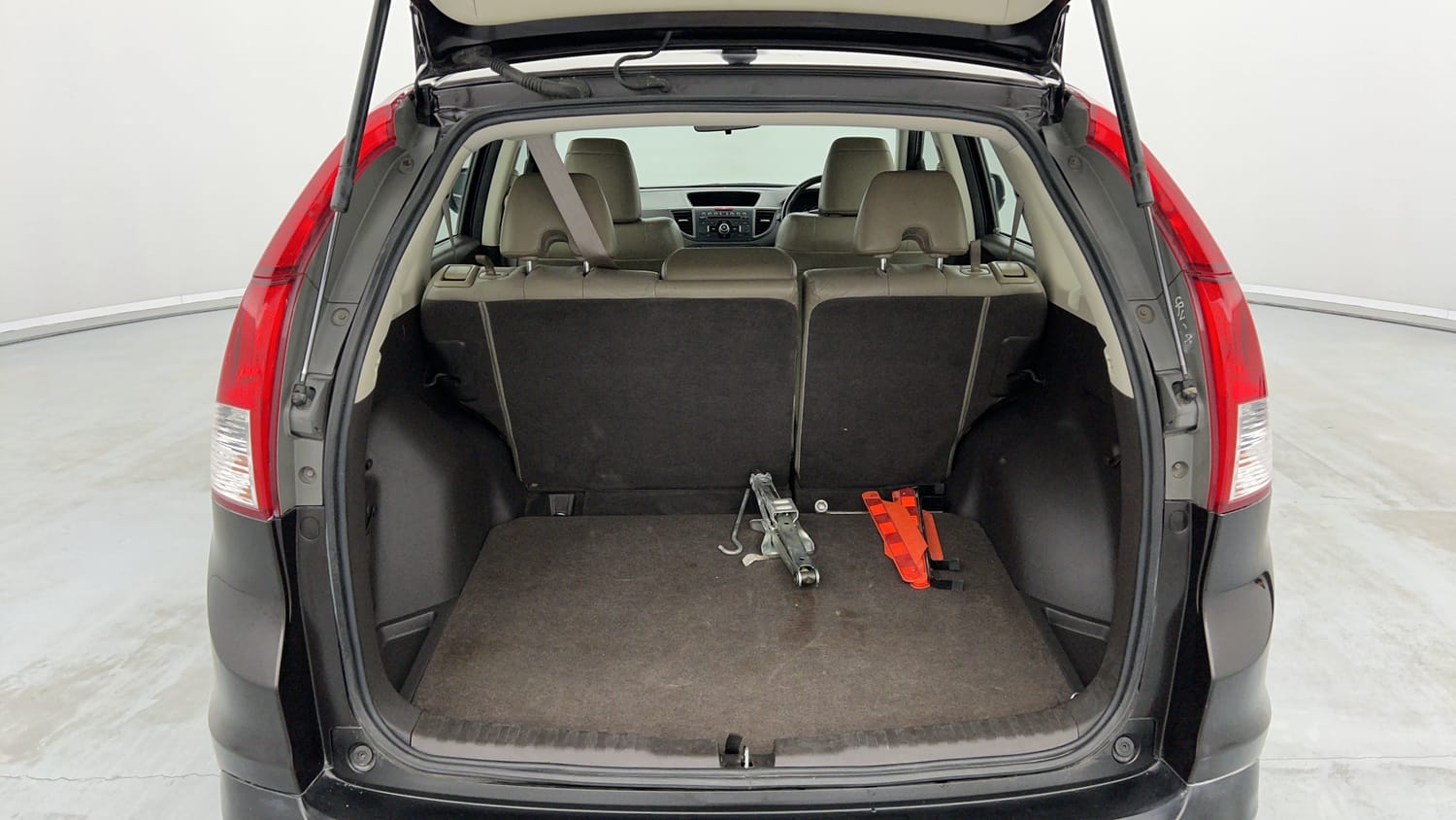 New Honda CR-V interior DICKY INSIDE VIEW