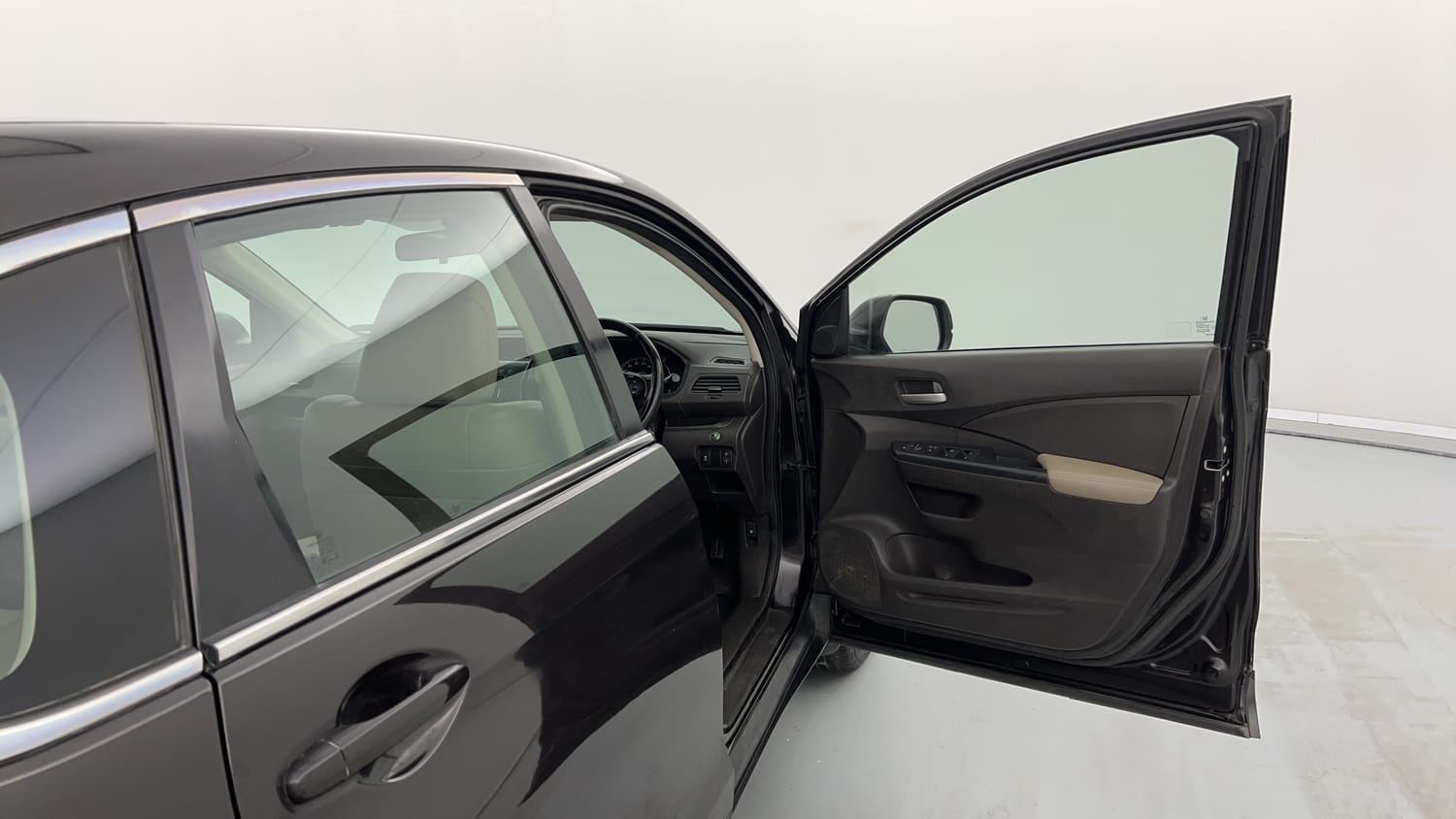 New Honda CR-V interior RIGHT FRONT DOOR OPEN VIEW