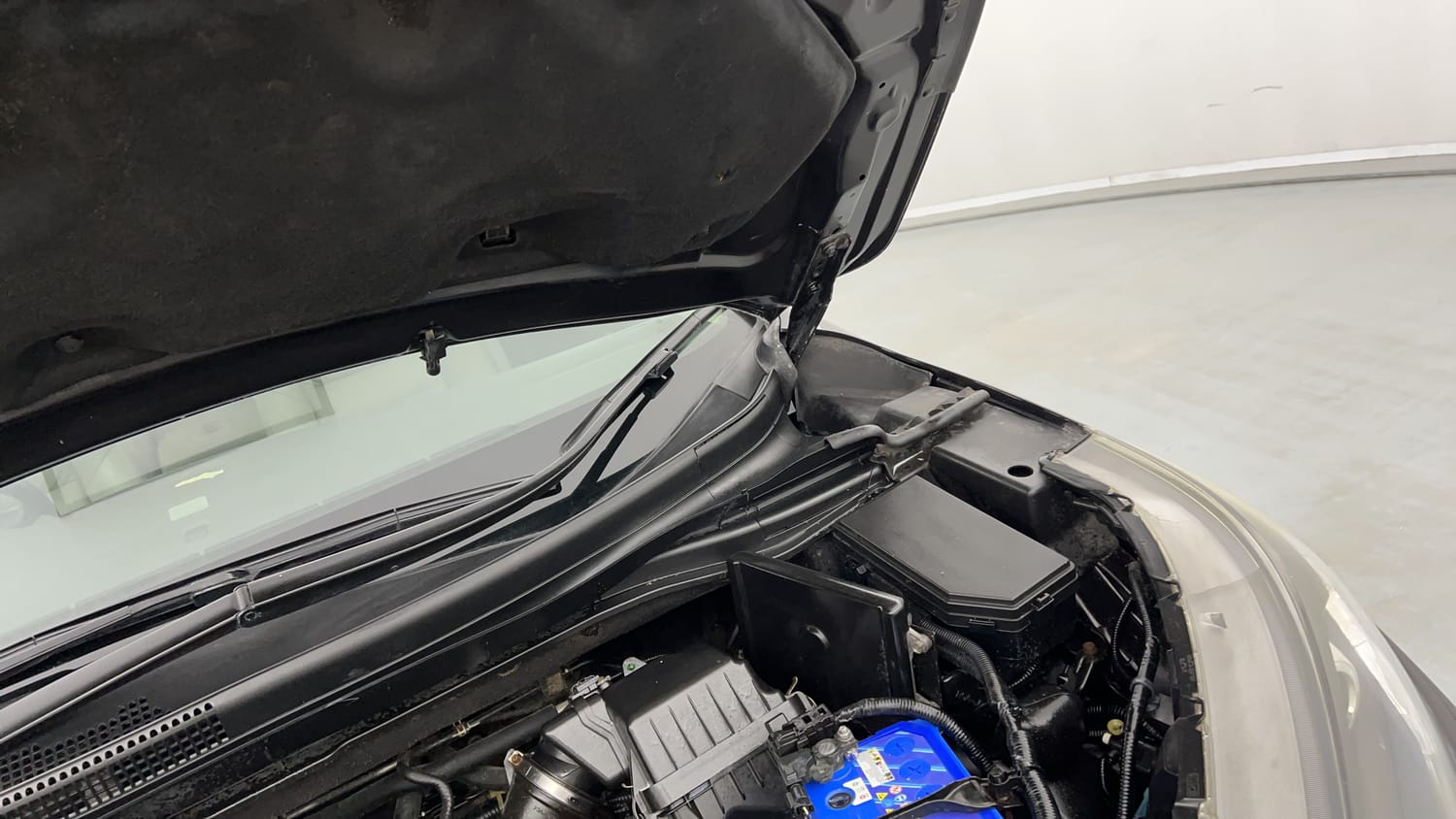 New Honda CR-V engine ENGINE LEFT SIDE HINGE & APRON VIEW