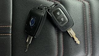 Used 2019 Datsun Redi-GO [2015-2019] T(O) 1.0 Petrol Manual extra CAR KEY VIEW
