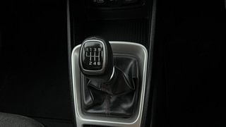 Used 2021 Hyundai Venue SX 1.0  Turbo iMT Dual Tone Sport Petrol Manual interior GEAR  KNOB VIEW