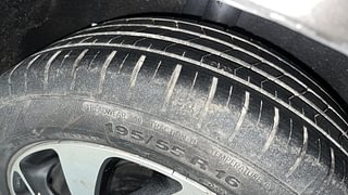 Used 2021 maruti-suzuki Baleno Zeta Petrol+CNG (Outside Fitted) Petrol+cng Manual tyres RIGHT REAR TYRE TREAD VIEW