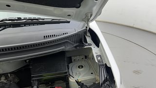 Used 2019 Datsun Redi-GO [2015-2019] T(O) 1.0 Petrol Manual engine ENGINE LEFT SIDE HINGE & APRON VIEW