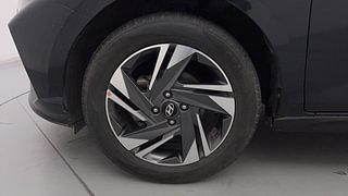 Used 2022 Hyundai New i20 Asta (O) 1.0 Turbo DCT Petrol Automatic tyres LEFT FRONT TYRE RIM VIEW