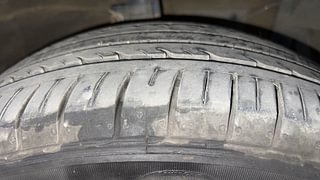 Used 2024 Maruti Suzuki Ciaz Alpha Petrol Petrol Manual tyres RIGHT FRONT TYRE TREAD VIEW