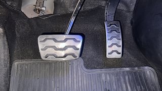 Used 2022 Hyundai New i20 Asta (O) 1.0 Turbo DCT Petrol Automatic interior PEDALS VIEW