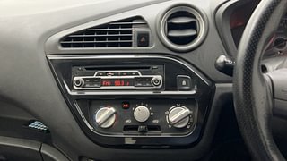 Used 2017 Datsun Redi-GO [2015-2019] T(O) 1.0 Petrol Manual top_features Integrated (in-dash) music system