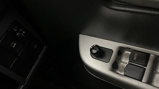 Used 2011 Maruti Suzuki Wagon R 1.0 [2010-2019] VXi Petrol Manual top_features Adjustable ORVM