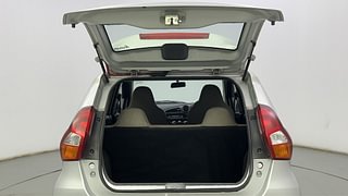 Used 2017 Datsun Redi-GO [2015-2019] T(O) 1.0 Petrol Manual interior DICKY INSIDE VIEW