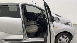 Used 2017 Datsun Redi-GO [2015-2019] T(O) 1.0 Petrol Manual interior RIGHT SIDE FRONT DOOR CABIN VIEW