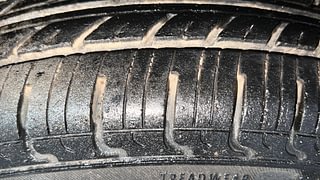 Used 2017 Datsun Redi-GO [2015-2019] T(O) 1.0 Petrol Manual tyres RIGHT REAR TYRE TREAD VIEW
