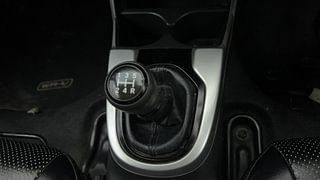 Used 2018 Honda WR-V VX MT Petrol Petrol Manual interior GEAR  KNOB VIEW