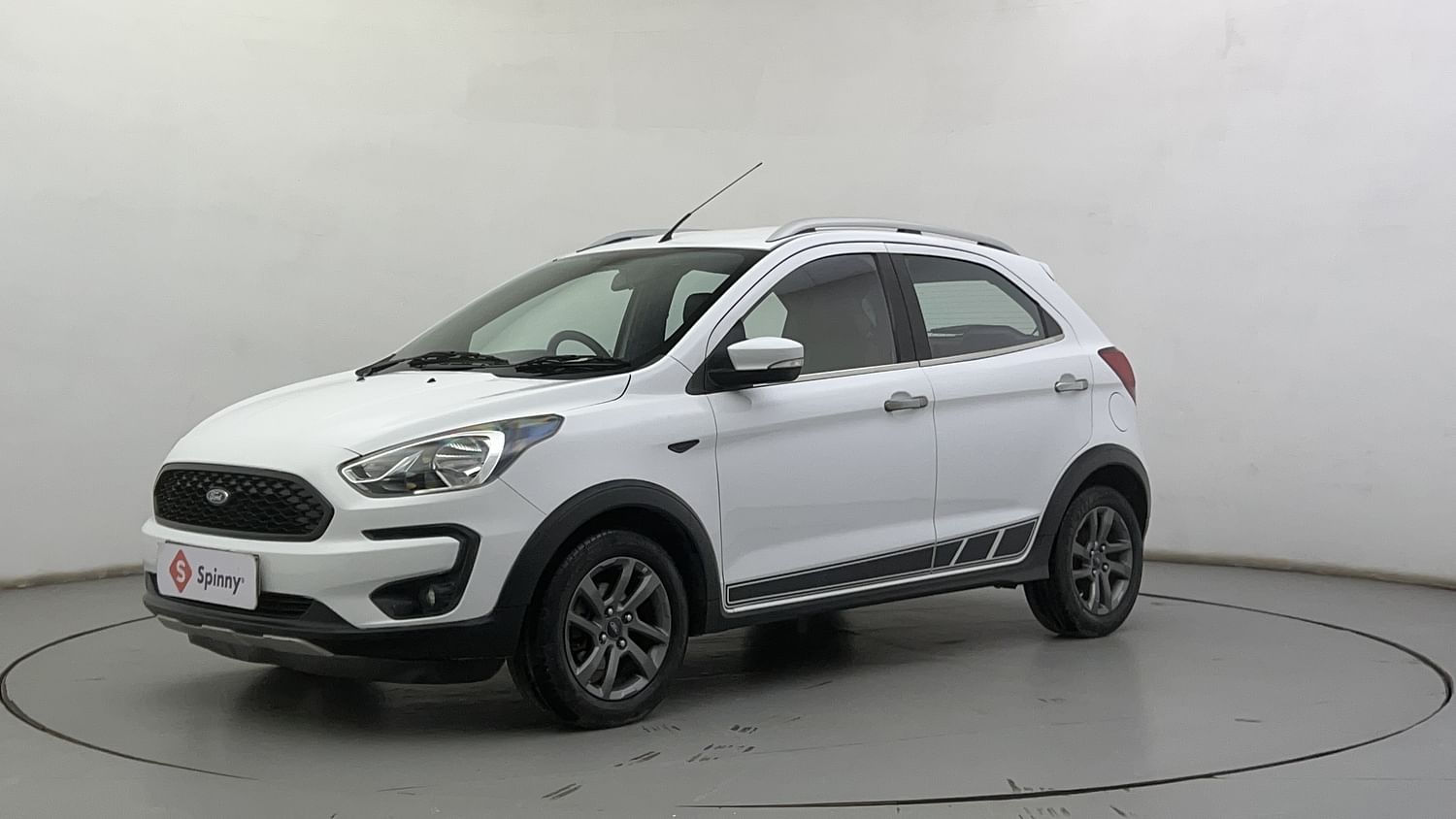 LEFT FRONT CORNER VIEW