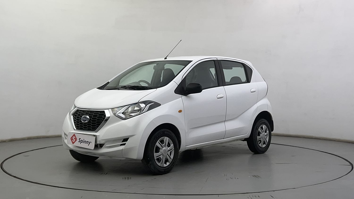LEFT FRONT CORNER VIEW