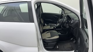Used 2017 Datsun Redi-GO [2015-2019] T (O) Petrol Manual interior RIGHT SIDE FRONT DOOR CABIN VIEW