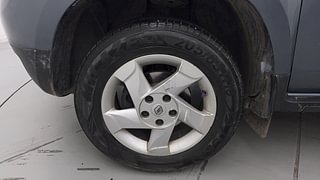 Used 2015 Renault Duster 85 PS RxL Diesel Diesel Manual tyres LEFT FRONT TYRE RIM VIEW