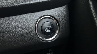 Used 2021 Maruti Suzuki Baleno Zeta Petrol Manual top_features Keyless start