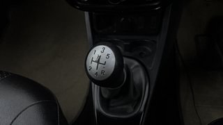 Used 2015 Renault Duster 85 PS RxL Diesel Diesel Manual interior GEAR  KNOB VIEW