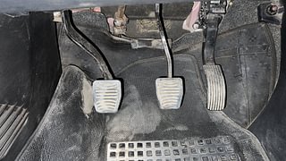 Used 2020 Mahindra XUV500 W7 Diesel Manual interior PEDALS VIEW