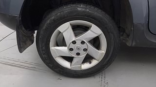 Used 2015 Renault Duster 85 PS RxL Diesel Diesel Manual tyres RIGHT REAR TYRE RIM VIEW