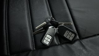 Used 2018 Honda Amaze 1.2 V i-VTEC Petrol Manual extra CAR KEY VIEW