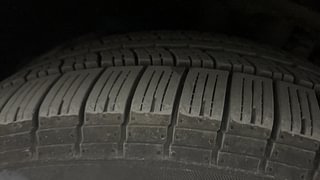 Used 2020 Mahindra XUV500 W7 Diesel Manual tyres LEFT FRONT TYRE TREAD VIEW
