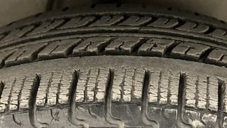 Used 2014 Maruti Suzuki Alto K10 VXi Petrol Manual tyres RIGHT FRONT TYRE TREAD VIEW