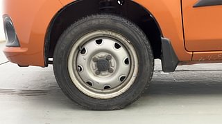 Used 2016 Maruti Suzuki Alto K10 LXi Petrol Manual tyres LEFT FRONT TYRE RIM VIEW