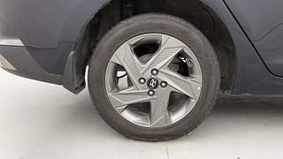 Used 2021 Hyundai Verna SX 1.5 MPi Petrol Manual tyres RIGHT REAR TYRE RIM VIEW