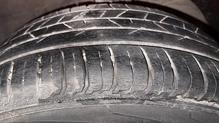 Used 2016 Maruti Suzuki Baleno Alpha 1.2 Petrol Manual tyres RIGHT FRONT TYRE TREAD VIEW