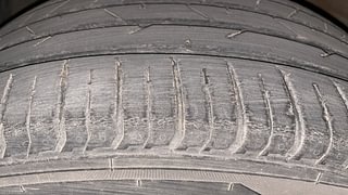 Used 2021 Hyundai Venue SX 1.0  Turbo Petrol Manual tyres LEFT FRONT TYRE TREAD VIEW